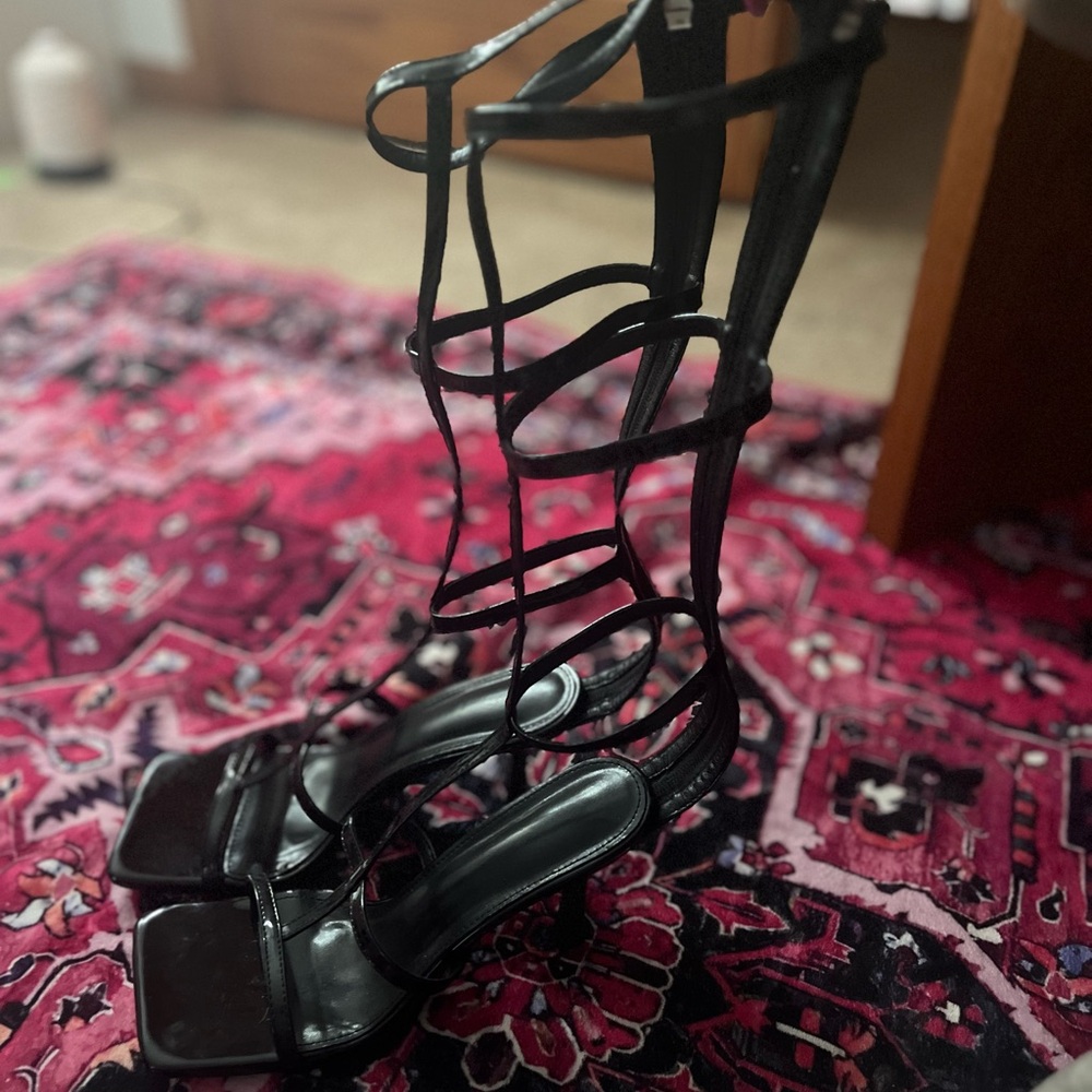Chic Black Strappy Heels